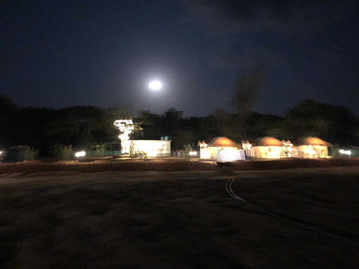 5 Mile Beach Resort Kumta Exterior foto